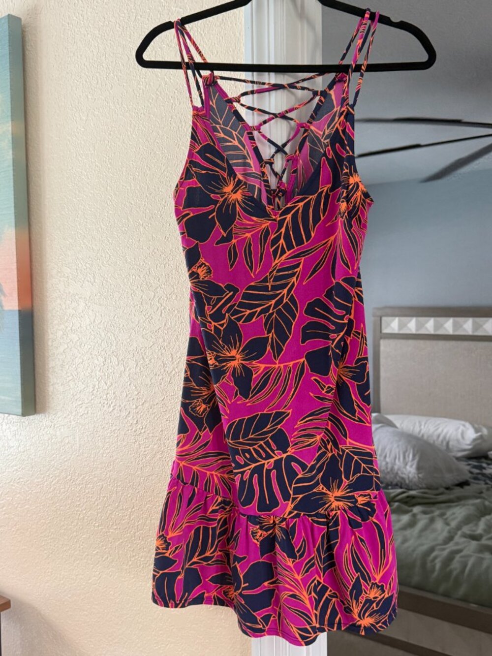 Beautiful MAAJI Mini Cross Strap Dress LARGE